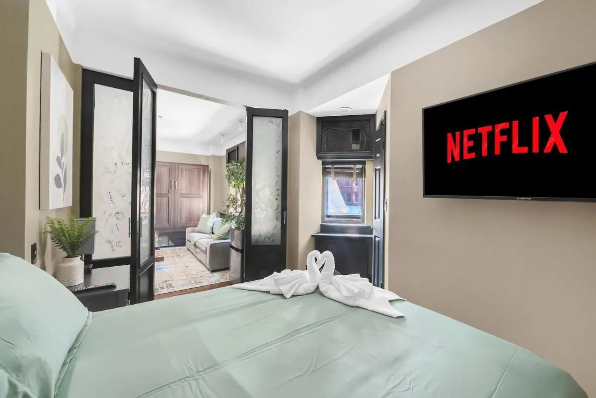 Apartment Central Location And Walkable Condo In Ny With Gym New York United States