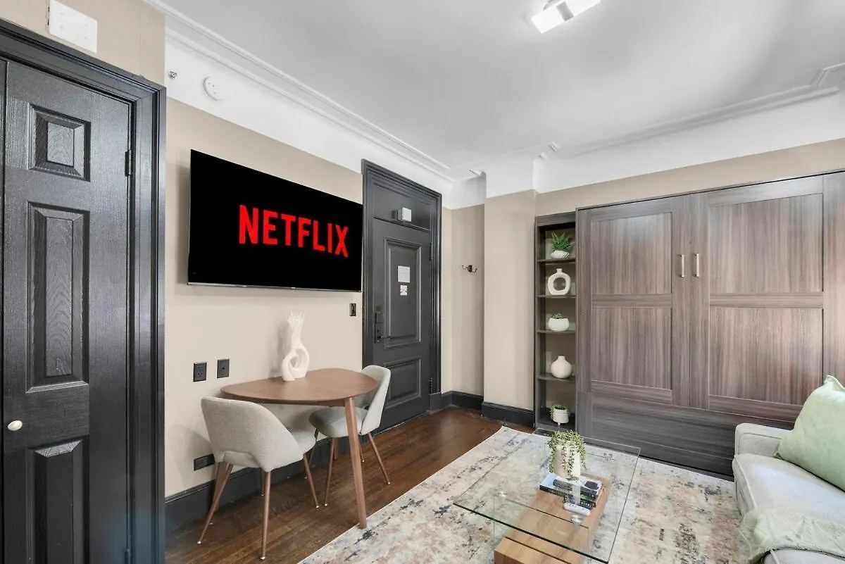 Apartment Central Location And Walkable Condo In Ny With Gym New York