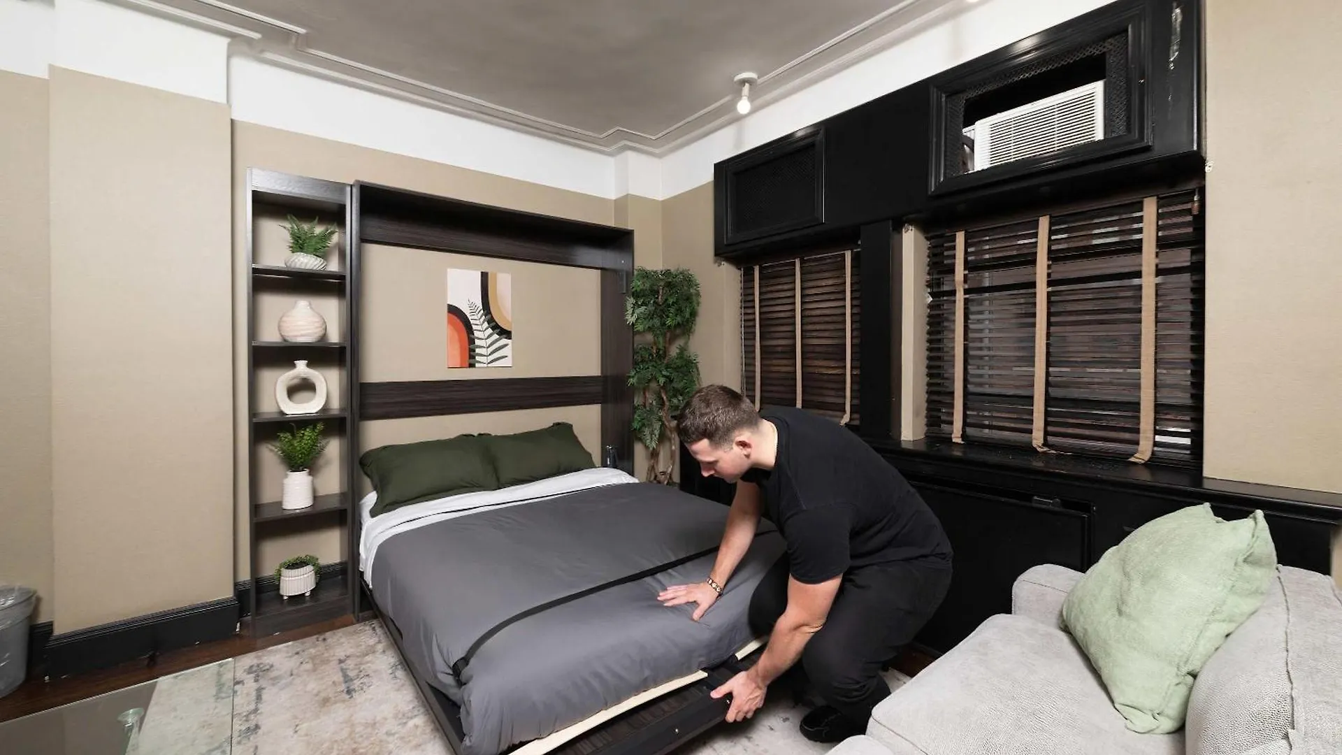 Apartment Central Location And Walkable Condo In Ny With Gym New York