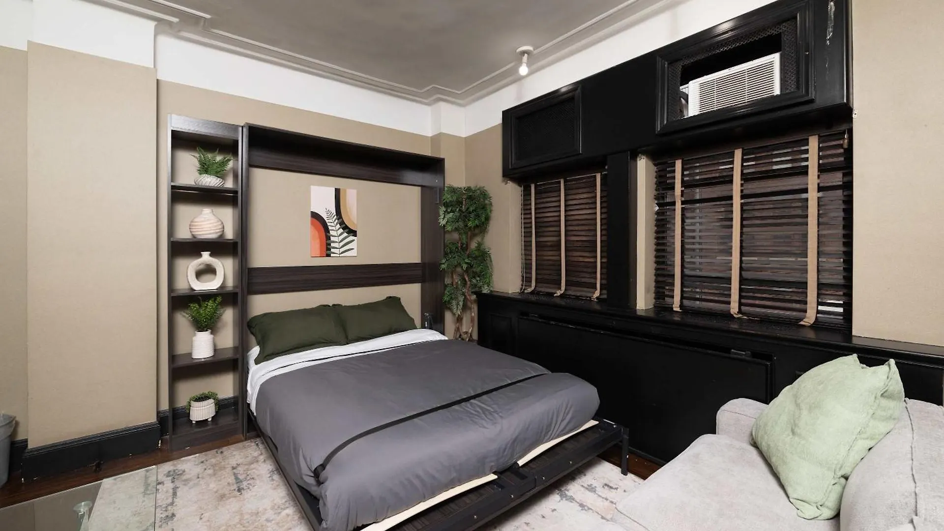 Central Location And Walkable Condo In Ny With Gym New York 0*,  United States